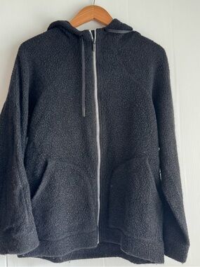 lululemon athletica Black Teddy Zip-Up Jacket size tag missing, fits like large